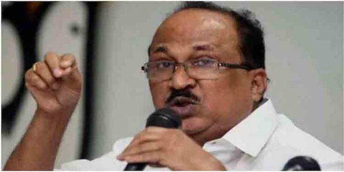 തന്നെ പാര്ട്ടിയില് നിന്ന് പുറത്താക്കാന് ശ്രമം നടക്കുന്നു : കെ.വി തോമസ് തന്നെ പാര്ട്ടിയില് നിന്ന് പുറത്താക്കാന് ശ്രമം നടക്കുന്നു : കെ.വി തോമസ്