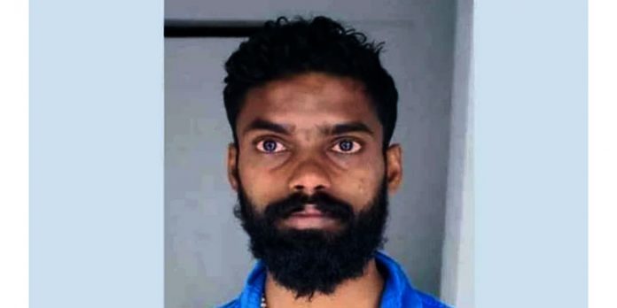 വാക്ക് തര്ക്കത്തിനിടെ കമ്പി വടിക്ക് അടിയേറ്റ് മധ്യവയസ്ക്കന് മരിച്ചു വാക്ക് തര്ക്കത്തിനിടെ കമ്പി വടിക്ക് അടിയേറ്റ് മധ്യവയസ്ക്കന് മരിച്ചു