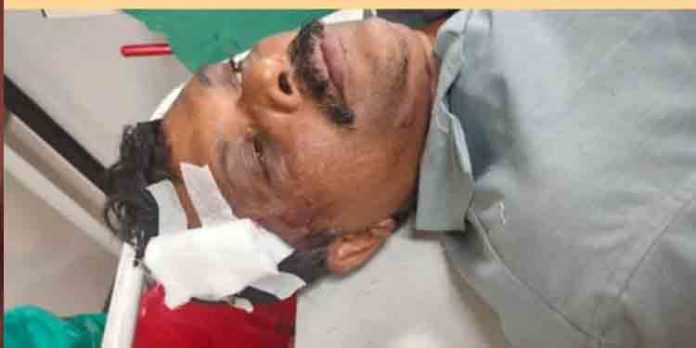 സിപിഎം ബ്രാഞ്ച് സെക്രട്ടറിക്ക് ലഹരി മാഫിയയുടെ ആക്രമണത്തില് പരിക്ക് സിപിഎം ബ്രാഞ്ച് സെക്രട്ടറിക്ക് ലഹരി മാഫിയയുടെ ആക്രമണത്തില് പരിക്ക്