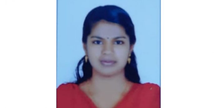 യുവതിയെയും കുഞ്ഞിനെയും തീപൊള്ളലേറ്റു മരിച്ച നിലയില് കണ്ടെത്തി യുവതിയെയും കുഞ്ഞിനെയും തീപൊള്ളലേറ്റു മരിച്ച നിലയില് കണ്ടെത്തി