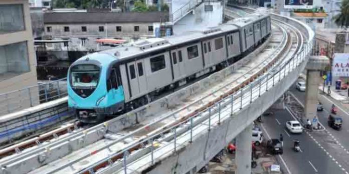 കൊച്ചി മെട്രോ മാർക്കറ്റിംഗ് ജനറൽ മാനേജർ നിയമനം നിയമ വിരുദ്ധം ; ഹൈക്കോടതി റദ്ദാക്കി കൊച്ചി മെട്രോ മാർക്കറ്റിംഗ് ജനറൽ മാനേജർ നിയമനം നിയമ വിരുദ്ധം ; ഹൈക്കോടതി റദ്ദാക്കി