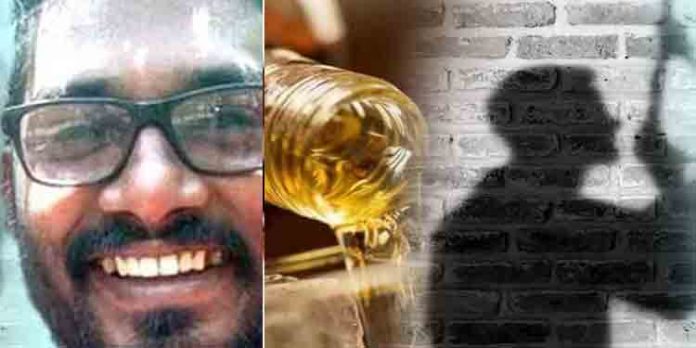 ഭാര്യ മദ്യക്കുപ്പി ഒളിപ്പിച്ചുവച്ചതിന്റെ മനോവിഷമത്തില് മധ്യവയസ്ക്കന് തൂങ്ങി മരിച്ചു ഭാര്യ മദ്യക്കുപ്പി ഒളിപ്പിച്ചുവച്ചതിന്റെ മനോവിഷമത്തില് മധ്യവയസ്ക്കന് തൂങ്ങി മരിച്ചു