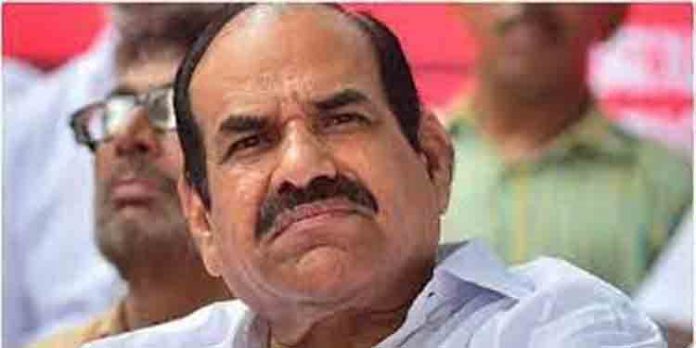 ആലപ്പുഴയിലും പാലക്കാട്ടും കലാപങ്ങൾ ഒഴിവായതിന് പിന്നിൽ പോലീസിന്റെ സമയോചിതമായ ഇടപെടൽ ; കോടിയേരി ആലപ്പുഴയിലും പാലക്കാട്ടും കലാപങ്ങൾ ഒഴിവായതിന് പിന്നിൽ പോലീസിന്റെ സമയോചിതമായ ഇടപെടൽ ; കോടിയേരി
