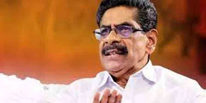 മുഖ്യമന്ത്രി അപകര്ഷതാ ബോധത്തിന്റെ തടവുകാരന്, പോലീസ് ഭരണം കാര്യക്ഷമമായി കൊണ്ടുപോകാനും കഴിയുന്നില്ല ; മുല്ലപ്പള്ളി രാമചന്ദ്രന് മുഖ്യമന്ത്രി അപകര്ഷതാ ബോധത്തിന്റെ തടവുകാരന്, പോലീസ് ഭരണം കാര്യക്ഷമമായി കൊണ്ടുപോകാനും കഴിയുന്നില്ല ; മുല്ലപ്പള്ളി രാമചന്ദ്രന്