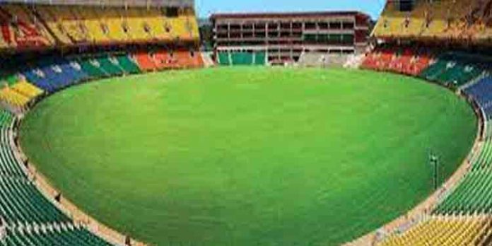 കാര്യവട്ടം സ്പോര്ട്സ് ഹബ് സ്റ്റേഡിയം വീണ്ടും അന്താരാഷ്ട്ര മത്സരത്തിന് കാര്യവട്ടം സ്പോര്ട്സ് ഹബ് സ്റ്റേഡിയം വീണ്ടും അന്താരാഷ്ട്ര മത്സരത്തിന്
