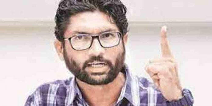നരേന്ദ്ര മോദിയുടെ നയങ്ങളെ വിമർശിച്ചതിന്റെ പേരിൽ ജിഗ്നേഷ് മേവാനിയെ വേട്ടയാടുന്നു : കെ.സുധാകരൻ നരേന്ദ്ര മോദിയുടെ നയങ്ങളെ വിമർശിച്ചതിന്റെ പേരിൽ ജിഗ്നേഷ് മേവാനിയെ വേട്ടയാടുന്നു : കെ.സുധാകരൻ