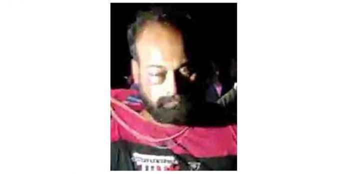മാരകായുധങ്ങളുമായി ആര്എസ്എസ് പ്രവര്ത്തകര് പിടിയില് മാരകായുധങ്ങളുമായി ആര്എസ്എസ് പ്രവര്ത്തകര് പിടിയില്