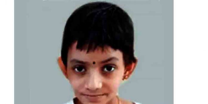 കുടുംബ സംഗമത്തില് പങ്കെടുത്ത് ഭക്ഷണം കഴിച്ച പെണ്കുട്ടി വയറിളക്കവും ഛര്ദിയും ബാധിച്ച് മരിച്ചു കുടുംബ സംഗമത്തില് പങ്കെടുത്ത് ഭക്ഷണം കഴിച്ച പെണ്കുട്ടി വയറിളക്കവും ഛര്ദിയും ബാധിച്ച് മരിച്ചു