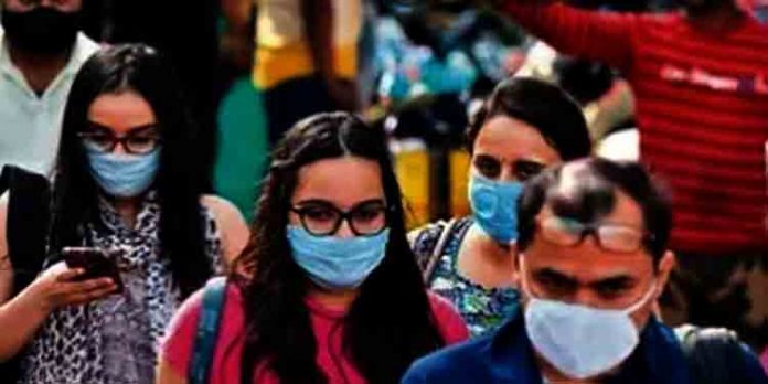 കോവിഡ് നാലാം തരംഗ ഭീഷണി ; കർണാടകയിൽ വീണ്ടും മാസ്ക് നിർബന്ധം കോവിഡ് നാലാം തരംഗ ഭീഷണി ; കർണാടകയിൽ വീണ്ടും മാസ്ക് നിർബന്ധം