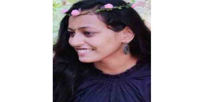 മലയാളി ബാസ്ക്കറ്റ് ബോള് താരം ഫ്ളാറ്റില് തൂങ്ങി മരിച്ച നിലയില് കണ്ടെത്തി മലയാളി ബാസ്ക്കറ്റ് ബോള് താരം ഫ്ളാറ്റില് തൂങ്ങി മരിച്ച നിലയില് കണ്ടെത്തി