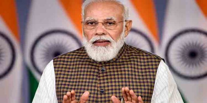 ഇന്ധന നികുതി കുറയ്ക്കാന് സംസ്ഥാനങ്ങള് തയ്യാറാകണം : പ്രധാന മന്ത്രി ഇന്ധന നികുതി കുറയ്ക്കാന് സംസ്ഥാനങ്ങള് തയ്യാറാകണം : പ്രധാന മന്ത്രി