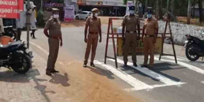കോവിഡ് : അതിർത്തിയിൽ പരിശോധനയ്ക്ക് തമിഴ്നാട് കോവിഡ് : അതിർത്തിയിൽ പരിശോധനയ്ക്ക് തമിഴ്നാട്