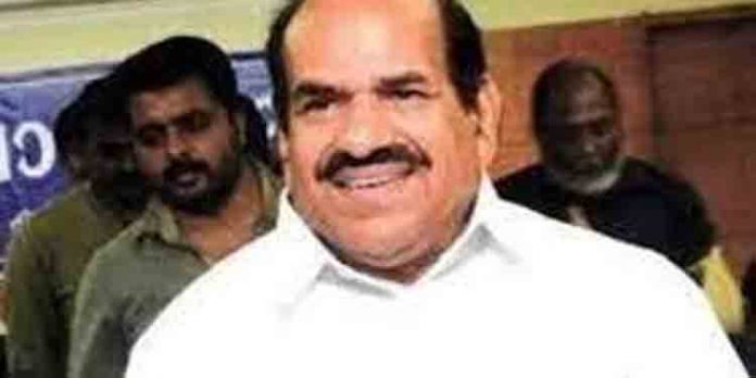 സി.പി.എം സംസ്ഥാന സെക്രട്ടറി കോടിയേരി ബാലകൃഷ്ണന് വിദഗ്ധ പരിശോധനക്കും ചികിത്സക്കുമായി ഇന്ന് പുലര്ച്ചെ അമേരിക്കയിലേക്ക് പോയി സി.പി.എം സംസ്ഥാന സെക്രട്ടറി കോടിയേരി ബാലകൃഷ്ണന് വിദഗ്ധ പരിശോധനക്കും ചികിത്സക്കുമായി ഇന്ന് പുലര്ച്ചെ അമേരിക്കയിലേക്ക് പോയി