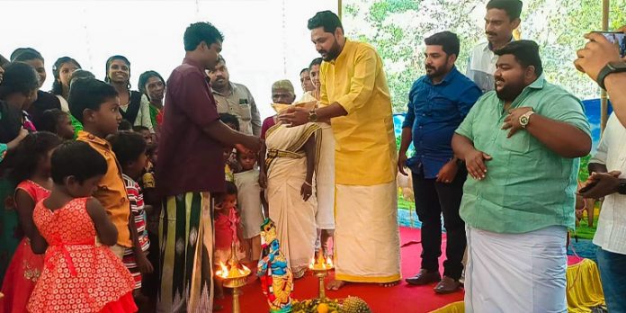 പതിവ് തെറ്റിക്കാതെ കാടിൻ്റെ മക്കൾക്കൊപ്പം വിഷു ആഘോഷിച്ച് യൂത്ത് കോൺഗ്രസ്സ് പതിവ് തെറ്റിക്കാതെ കാടിൻ്റെ മക്കൾക്കൊപ്പം വിഷു ആഘോഷിച്ച് യൂത്ത് കോൺഗ്രസ്സ്