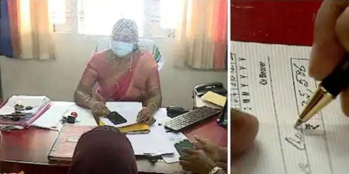 മൂവാറ്റുപുഴ ജപ്തി ; എംഎല്എ നല്കിയ ചെക്ക് മാറാനാകില്ലെന്ന് ബാങ്ക് ; പ്രതിഷേധിച്ച് കുടുംബം – ഒടുവില് സ്വീകരിച്ചു മൂവാറ്റുപുഴ ജപ്തി ; എംഎല്എ നല്കിയ ചെക്ക് മാറാനാകില്ലെന്ന് ബാങ്ക് ; പ്രതിഷേധിച്ച് കുടുംബം – ഒടുവില് സ്വീകരിച്ചു