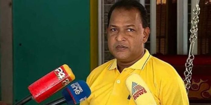 ബാലചന്ദ്രകുമാറിനെതിരായ ബലാത്സംഗ കേസ് ; ഒത്തുകളിയാരോപണവുമായി പരാതിക്കാരി – മുഖ്യമന്ത്രിക്ക് പരാതി നൽകും ബാലചന്ദ്രകുമാറിനെതിരായ ബലാത്സംഗ കേസ് ; ഒത്തുകളിയാരോപണവുമായി പരാതിക്കാരി – മുഖ്യമന്ത്രിക്ക് പരാതി നൽകും
