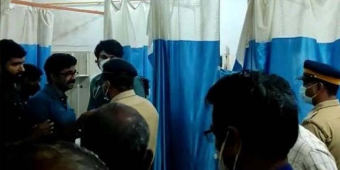 കോഴിക്കോട് വിലങ്ങാട് പുഴയില് ഒഴുക്കില്പ്പെട്ട രണ്ട് വിദ്യാര്ത്ഥികള് മരിച്ചു കോഴിക്കോട് വിലങ്ങാട് പുഴയില് ഒഴുക്കില്പ്പെട്ട രണ്ട് വിദ്യാര്ത്ഥികള് മരിച്ചു