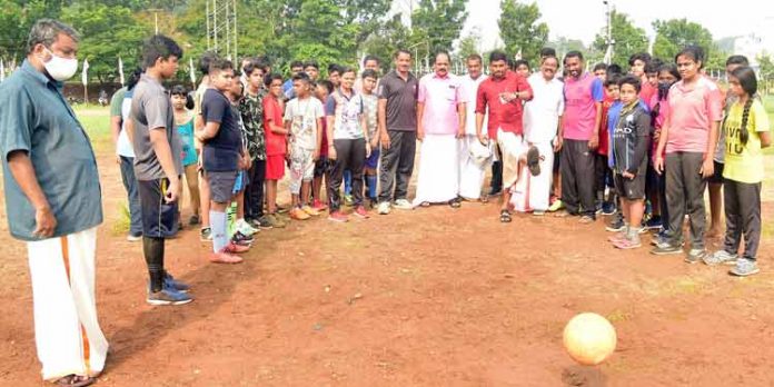ജില്ലാസ്പോർട്സ് കൗൺസിലിന്റെ സമ്മർ കോച്ചിങ് ക്യാമ്പ് ജില്ലാസ്പോർട്സ് കൗൺസിലിന്റെ സമ്മർ കോച്ചിങ് ക്യാമ്പ്
