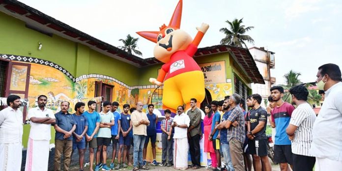 നീരജിന്റെ ബലൂണ് രൂപം സ്ഥാപിച്ചു ; ഫോട്ടോ വണ്ടി നാളെ ജില്ലയില് നീരജിന്റെ ബലൂണ് രൂപം സ്ഥാപിച്ചു ; ഫോട്ടോ വണ്ടി നാളെ ജില്ലയില്