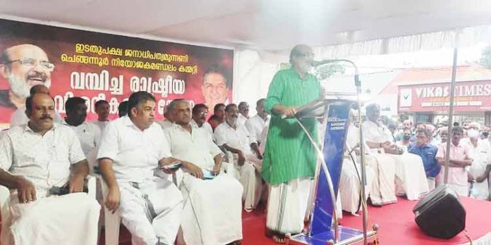 ജനങ്ങളോട് സർക്കാർ യുദ്ധത്തിനില്ല, കെ – റെയിൽ പദ്ധതി ഭാവി തലമുറയുടെ ആവശ്യം ; തോമസ് ഐസക്ക് ജനങ്ങളോട് സർക്കാർ യുദ്ധത്തിനില്ല, കെ – റെയിൽ പദ്ധതി ഭാവി തലമുറയുടെ ആവശ്യം ; തോമസ് ഐസക്ക്