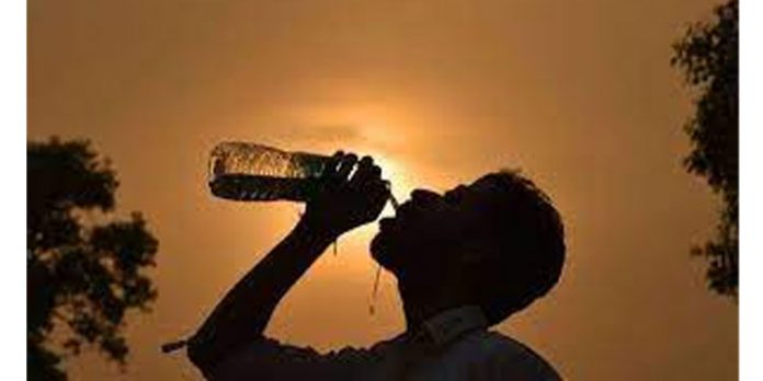 വിവിധ ജില്ലകളില് താപനില ഉയരും ; മുന്നറിയിപ്പുകള് ഇങ്ങനെ വിവിധ ജില്ലകളില് താപനില ഉയരും ; മുന്നറിയിപ്പുകള് ഇങ്ങനെ
