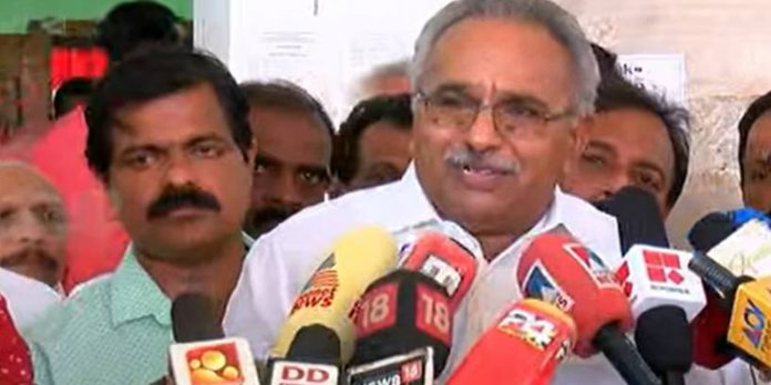 പാലക്കാട് ഇരട്ടകൊലപാതകം ; സര്ക്കാരിന് വീഴ്ചയില്ലെന്ന് കാനം രാജേന്ദ്രന് പാലക്കാട് ഇരട്ടകൊലപാതകം ; സര്ക്കാരിന് വീഴ്ചയില്ലെന്ന് കാനം രാജേന്ദ്രന്