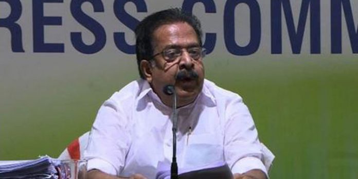 കെ – റെയിൽ കൊലറെയില് ; ആളുകളെ കുടിയൊഴിപ്പിക്കാന് സമ്മതിക്കില്ലെന്ന് രമേശ് ചെന്നിത്തല കെ – റെയിൽ കൊലറെയില് ; ആളുകളെ കുടിയൊഴിപ്പിക്കാന് സമ്മതിക്കില്ലെന്ന് രമേശ് ചെന്നിത്തല