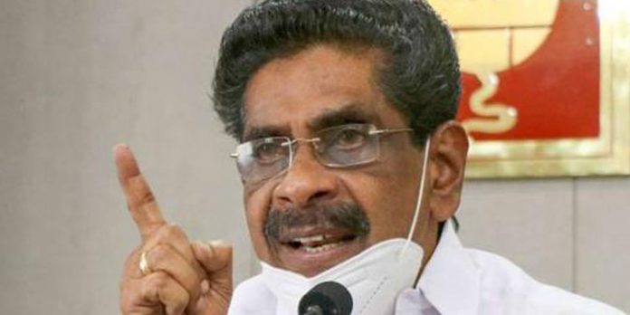 സിപിഐഎമ്മുമായി നേർക്കുനേർ യുദ്ധം നടക്കുകയാണ് ; സെമിനാറിൽ പങ്കെടുക്കുന്നത് അച്ചടക്ക ലംഘനം – മുല്ലപ്പള്ളി രാമചന്ദ്രൻ സിപിഐഎമ്മുമായി നേർക്കുനേർ യുദ്ധം നടക്കുകയാണ് ; സെമിനാറിൽ പങ്കെടുക്കുന്നത് അച്ചടക്ക ലംഘനം – മുല്ലപ്പള്ളി രാമചന്ദ്രൻ