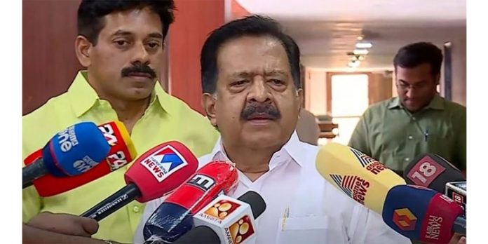 സിപിഐ എം കാലത്തിന്റെ ചുവരെഴുത്ത് മനസിലാക്കി പ്രവര്ത്തിക്കണം – രമേശ് ചെന്നിത്തല സിപിഐ എം കാലത്തിന്റെ ചുവരെഴുത്ത് മനസിലാക്കി പ്രവര്ത്തിക്കണം – രമേശ് ചെന്നിത്തല