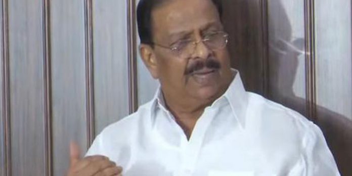 എസ്ആർപിയുടെ വാദം ഉറുമ്പ് ആനയ്ക്ക് കല്യാണം ആലോചിച്ചപോലെ ; പരിഹസിച്ച് കെ.സുധാകരൻ എസ്ആർപിയുടെ വാദം ഉറുമ്പ് ആനയ്ക്ക് കല്യാണം ആലോചിച്ചപോലെ ; പരിഹസിച്ച് കെ.സുധാകരൻ