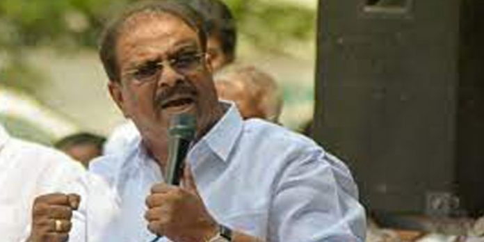 ഞാൻ ആരെയും ഭീഷണിപ്പെടുത്തിയിട്ടില്ല – പുറത്താക്കൽ തീരുമാനം ഉടൻ : കെ സുധാകരന് ഞാൻ ആരെയും ഭീഷണിപ്പെടുത്തിയിട്ടില്ല – പുറത്താക്കൽ തീരുമാനം ഉടൻ : കെ സുധാകരന്