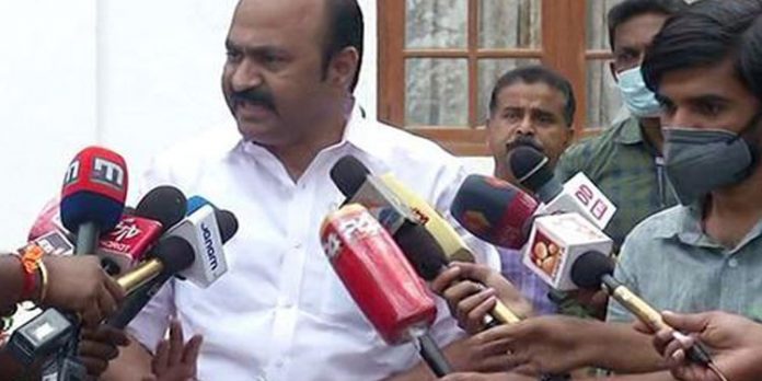 മുസ്ലിം സമുദായത്തെ ഒറ്റപ്പെടുത്താനുള്ള ശ്രമം വിലപ്പോവില്ല – വി.ഡി സതീശന് മുസ്ലിം സമുദായത്തെ ഒറ്റപ്പെടുത്താനുള്ള ശ്രമം വിലപ്പോവില്ല – വി.ഡി സതീശന്