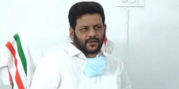 പാലക്കാട്ടെ ഇരട്ടക്കൊലപാതകം ആസൂത്രിതം : വി.കെ ശ്രീകണ്ഠൻ എംപി പാലക്കാട്ടെ ഇരട്ടക്കൊലപാതകം ആസൂത്രിതം : വി.കെ ശ്രീകണ്ഠൻ എംപി