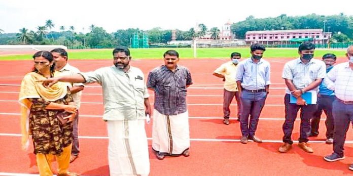 കൊടുമണ് ഇന്റര്നാഷണല് സ്റ്റേഡിയം ; പഞ്ചായത്തിന് കൈമാറാൻ നടപടി കൊടുമണ് ഇന്റര്നാഷണല് സ്റ്റേഡിയം ; പഞ്ചായത്തിന് കൈമാറാൻ നടപടി