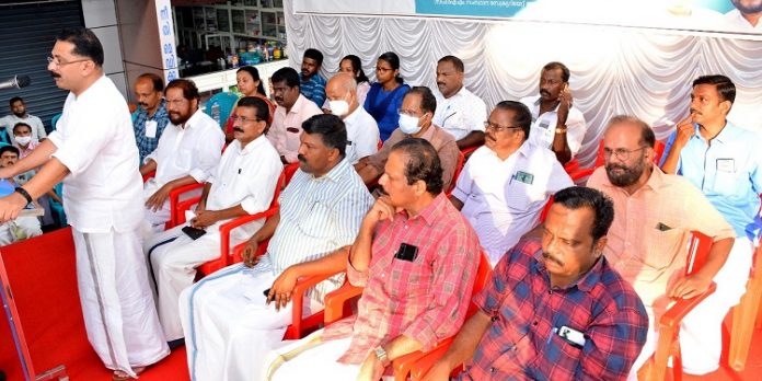ഇടതുപക്ഷം ദുർബലമായിരിക്കാം പക്ഷെ ഇടതുപക്ഷ ആശയങ്ങൾ രാജ്യത്തെ വഴികാട്ടുന്നു ; കെ ടി ജലീൽ ഇടതുപക്ഷം ദുർബലമായിരിക്കാം പക്ഷെ ഇടതുപക്ഷ ആശയങ്ങൾ രാജ്യത്തെ വഴികാട്ടുന്നു ; കെ ടി ജലീൽ