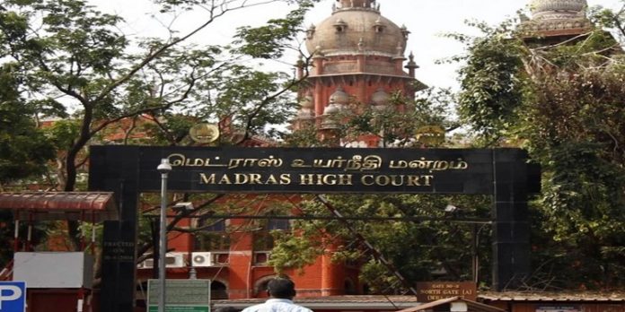 കരൂർ ദുരന്തത്തിന്റെ പശ്ചാത്തലത്തിൽ പ്രത്യേക അന്വേഷണ സംഘത്തെ നിയോഗിച്ച് മദ്രാസ് ഹൈക്കോടതി കരൂർ ദുരന്തത്തിന്റെ പശ്ചാത്തലത്തിൽ പ്രത്യേക അന്വേഷണ സംഘത്തെ നിയോഗിച്ച് മദ്രാസ് ഹൈക്കോടതി