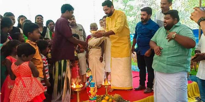 പതിവ് തെറ്റിക്കാതെ കാടിന്റെ മക്കൾക്കൊപ്പം വിഷു ആഘോഷിച്ച് യൂത്ത് കോൺഗ്രസ്സ് പതിവ് തെറ്റിക്കാതെ കാടിന്റെ മക്കൾക്കൊപ്പം വിഷു ആഘോഷിച്ച് യൂത്ത് കോൺഗ്രസ്സ്