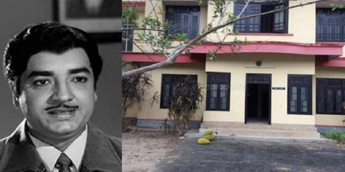 നസീറിന്റെ വീട് വില്പ്പനയ്ക്കെന്ന് പ്രചാരണം ; സ്മാരകമാക്കണമെന്ന് നാട്ടുകാര് നസീറിന്റെ വീട് വില്പ്പനയ്ക്കെന്ന് പ്രചാരണം ; സ്മാരകമാക്കണമെന്ന് നാട്ടുകാര്