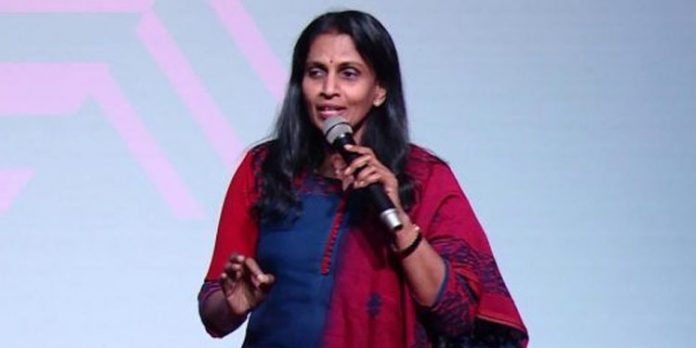 ഫോറൻസിക് റിപ്പോർട്ടിൽ തിരിമറി എളുപ്പം ; ഞെട്ടിക്കുന്ന വെളിപ്പെടുത്തലുമായി മുൻ ഡിജിപി ആർ ശ്രീലേഖ ഫോറൻസിക് റിപ്പോർട്ടിൽ തിരിമറി എളുപ്പം ; ഞെട്ടിക്കുന്ന വെളിപ്പെടുത്തലുമായി മുൻ ഡിജിപി ആർ ശ്രീലേഖ