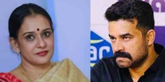 വിജയ് ബാബുവിനെതിരായ നടപടിയിലെ മെല്ലെ പോക്കില് പ്രതിഷേധിച്ച് അമ്മയില് രാജി വിജയ് ബാബുവിനെതിരായ നടപടിയിലെ മെല്ലെ പോക്കില് പ്രതിഷേധിച്ച് അമ്മയില് രാജി