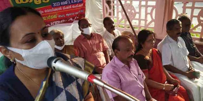 സർക്കാരിന്റെ ഭരണ മികവ് തകർക്കാൻ ആർഎസ്എസ് – എസ്.ഡി.പി.ഐ സംഘടിത ശ്രമം : മന്ത്രി വീണാ ജോർജ്ജ് സർക്കാരിന്റെ ഭരണ മികവ് തകർക്കാൻ ആർഎസ്എസ് – എസ്.ഡി.പി.ഐ സംഘടിത ശ്രമം : മന്ത്രി വീണാ ജോർജ്ജ്