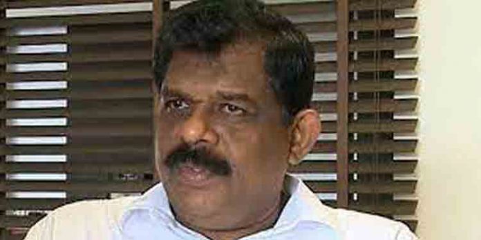 കെഎസ്ആർടിസി ശമ്പള പ്രതിസന്ധി ; ഗതാഗതമന്ത്രി യൂണിയനുകളുമായി ഇന്ന് ചർച്ച നടത്തും കെഎസ്ആർടിസി ശമ്പള പ്രതിസന്ധി ; ഗതാഗതമന്ത്രി യൂണിയനുകളുമായി ഇന്ന് ചർച്ച നടത്തും