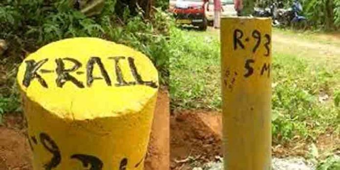 കെ – റെയില് സര്വേ കല്ലുകള് പൊതുമുതല് ആണോ എന്ന കാര്യത്തില് ആശയക്കുഴപ്പം ; പോലീസ് നിയമോപദേശം തേടി കെ – റെയില് സര്വേ കല്ലുകള് പൊതുമുതല് ആണോ എന്ന കാര്യത്തില് ആശയക്കുഴപ്പം ; പോലീസ് നിയമോപദേശം തേടി