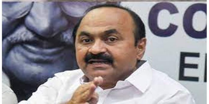 ആരുടെ ബാഹ്യ സമ്മര്ദ്ദത്തിലാണ് സ്ഥാനാര്ത്ഥിയെ തീരുമാനിച്ചതെന്ന് സിപിഎം വ്യക്തമാക്കണമെന്ന് വി.ഡി സതീശന് ആരുടെ ബാഹ്യ സമ്മര്ദ്ദത്തിലാണ് സ്ഥാനാര്ത്ഥിയെ തീരുമാനിച്ചതെന്ന് സിപിഎം വ്യക്തമാക്കണമെന്ന് വി.ഡി സതീശന്