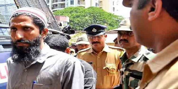 കാശ്മീര് തീവ്രവാദ റിക്രൂട്ട്മെന്റ് കേസില് എന്ഐഎ നല്കിയ അപ്പീല് ഹര്ജികളില് ഹൈക്കോടതി ഇന്ന് വിധി പറയും കാശ്മീര് തീവ്രവാദ റിക്രൂട്ട്മെന്റ് കേസില് എന്ഐഎ നല്കിയ അപ്പീല് ഹര്ജികളില് ഹൈക്കോടതി ഇന്ന് വിധി പറയും