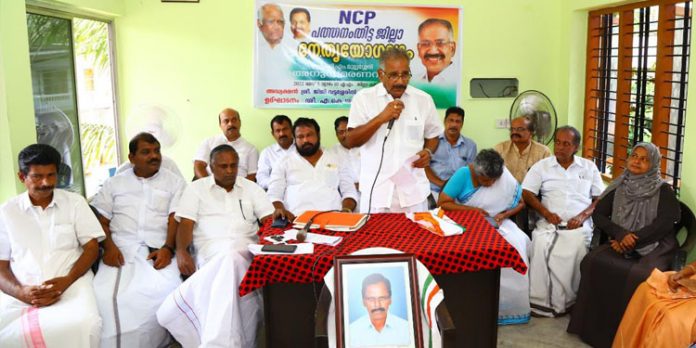 ജില്ലയിൽ അർഹതയുള്ള എല്ലാവർക്കും കോടതിയുടെ അനുമതിയോടെ പട്ടയം നൽകും ; മന്ത്രി എ.കെ ശശീന്ദ്രൻ ജില്ലയിൽ അർഹതയുള്ള എല്ലാവർക്കും കോടതിയുടെ അനുമതിയോടെ പട്ടയം നൽകും ; മന്ത്രി എ.കെ ശശീന്ദ്രൻ