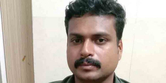 ശ്രീനിവാസന് വധക്കേസ് : പ്രതിയായ ഫയര്മാന് സസ്പെന്ഷന് ശ്രീനിവാസന് വധക്കേസ് : പ്രതിയായ ഫയര്മാന് സസ്പെന്ഷന്