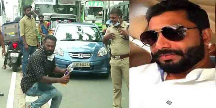 പാരമ്പര്യ വൈദ്യനെ കൊലപ്പെടുത്തിയ കേസില് മുഖ്യ പ്രതിയായ വ്യവസായി ഷൈബിന് അഷ്റഫിനെതിരെ മറ്റൊരു കൊലപാതകം കൂടി പാരമ്പര്യ വൈദ്യനെ കൊലപ്പെടുത്തിയ കേസില് മുഖ്യ പ്രതിയായ വ്യവസായി ഷൈബിന് അഷ്റഫിനെതിരെ മറ്റൊരു കൊലപാതകം കൂടി