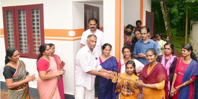 ഡോ.എം.എസ്. സുനിലിന്റെ 246 – മത് സ്നേഹഭവനം ശാലിനിയ്ക്ക് ഡോ.എം.എസ്. സുനിലിന്റെ 246 – മത് സ്നേഹഭവനം ശാലിനിയ്ക്ക്