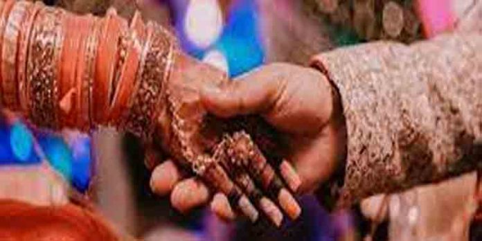 മരുമകളെ വിവാഹം ചെയ്യുന്നത് കുറ്റമല്ല, തമിഴ്നാട്ടിലെ ആചാരമാണ് ; പോക്സോ കേസ് റദ്ദാക്കി സുപ്രീം കോടതി മരുമകളെ വിവാഹം ചെയ്യുന്നത് കുറ്റമല്ല, തമിഴ്നാട്ടിലെ ആചാരമാണ് ; പോക്സോ കേസ് റദ്ദാക്കി സുപ്രീം കോടതി